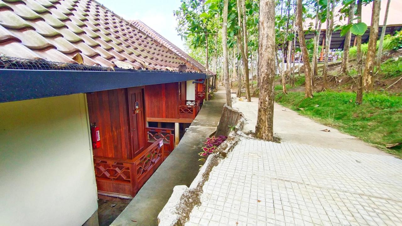 Kasuari Exotic Resort Magelang Εξωτερικό φωτογραφία