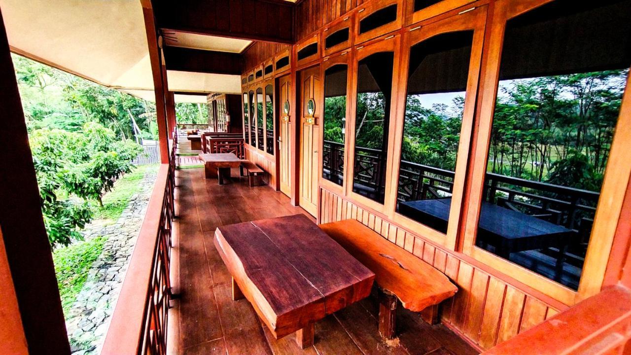 Kasuari Exotic Resort Magelang Εξωτερικό φωτογραφία